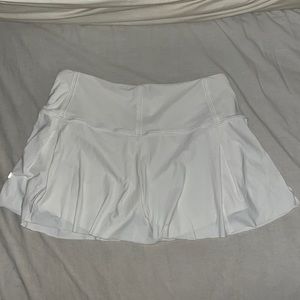 White lululemon skort